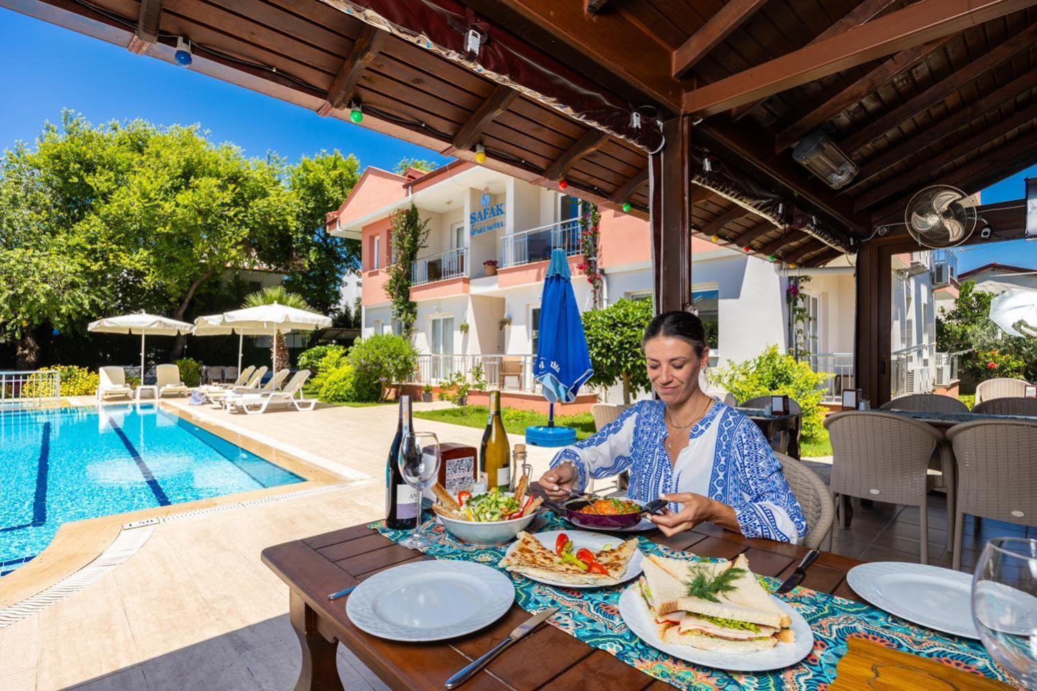 Safak Oasis Hotel Dalyan Bagian luar foto